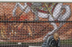 Julio Cesar durante o treino do Corinthians realizado esta manh no CT Joaquim Grava, no Parque Ecolgico do Tiete. O time se prepara para o jogo contra o Santos, domingo a tarde, dia 15/05, na Vila Belmiro, em Santos, deciso do Campeonato Paulista 2011