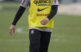 Willian durante treino do Corinthians esta tarde no CT Joaquim Grava, no Parque Ecolgico do Tiete. O time se prepara para o jogo contra o Grmio, domingo a tarde, dia 22/05, no estdio Olmpico, em Porto Alegre, pela 1 rodada do Brasileiro 2011