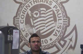 Leandro Castán durante treino do Corinthians esta manhã no CT Joaquim Grava, no Parque Ecológico do
Tiete. O time se prepara para o jogo contra o Coritiba, dia 29/05, domingo a tarde, no estádio da Fonte Luminosa, em Araraquara, pela 2ª rodada do Brasileirão 2011