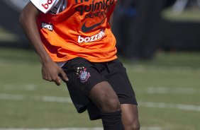 Ednilson durante treino do Corinthians esta manh no CT Joaquim Grava, no Parque Ecolgico do Tiete. O time se prepara para o jogo contra o Coritiba, dia 29/05, domingo a tarde, no estdio da Fonte Luminosa, em Araraquara, pela 2 rodada do Brasileiro 2011