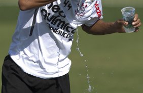 Liedson durante treino do Corinthians esta manh no CT Joaquim Grava, no Parque Ecolgico do Tiete. O time se prepara para o jogo contra o Coritiba, dia 29/05, domingo a tarde, no estdio da Fonte Luminosa, em Araraquara, pela 2 rodada do Brasileiro 2011