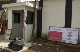 Hoje pela manh comearam os trabalhos de terraplanagem do local onde ser construdo o futuro estdio do Corinthians, no bairro de Itaquera, zona leste de So Paulo. O time se prepara para o jogo contra o Flamengo, dia 05/06, domingo a tarde, no estdio do Engenho, no Rio de Janeiro, pela 3 rodada do Brasileiro 2011