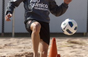 Alex durante treino do Corinthians esta manh no CT Joaquim Grava, no Parque Ecolgico do Tiete. O time se prepara para o jogo contra o Flamengo, dia 05/06, domingo a tarde, no estdio do Engenho, pela 3 rodada do Brasileiro 2011