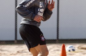 Alex durante treino do Corinthians esta manh no CT Joaquim Grava, no Parque Ecolgico do Tiete. O time se prepara para o jogo contra o Flamengo, dia 05/06, domingo a tarde, no estdio do Engenho, pela 3 rodada do Brasileiro 2011