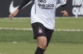 Wallace durante treino do Corinthians esta manhã no CT Joaquim Grava, no Parque Ecológico do Tiete. O time se prepara para o jogo contra o Fluminense, dia 12/06, domingo a tarde, no estádio do Pacaembu, pela 4ª rodada do Brasileirão 2011