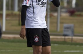 Wallace durante treino do Corinthians esta manh no CT Joaquim Grava, no Parque Ecolgico do Tiete. O time se prepara para o jogo contra o Fluminense, dia 12/06, domingo a tarde, no estdio do Pacaembu, pela 4 rodada do Brasileiro 2011