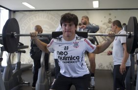 Willian durante treino do Corinthians esta manhã no CT Joaquim Grava, no Parque Ecológico do Tiete. O time se prepara para o jogo contra o Fluminense, dia 12/06, domingo a tarde, no estádio do Pacaembu, pela 4ª rodada do Brasileirão 2011