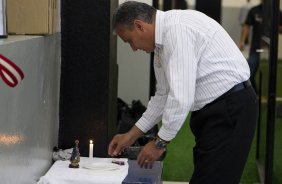 Tite nos vestiários antes da partida entre Corinthians x Fluminense, realizada esta tarde no estádio do Pacaembu, pela 4ª rodada do Campeonato Brasileiro de 2011