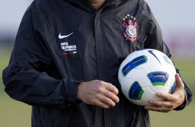 Tite durante treino do Corinthians esta tarde no CT Joaquim Grava, no Parque Ecolgico do Tiete. O time se prepara para o jogo contra o So Paulo, dia 26/06, domingo a tarde, no estdio do Pacaembu, pela 6 rodada do Brasileiro 2011