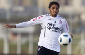 Wallace durante treino do Corinthians esta tarde no CT Joaquim Grava, no Parque Ecolgico do Tiete. O time se prepara para o jogo contra o So Paulo, dia 26/06, domingo a tarde, no estdio do Pacaembu, pela 6 rodada do Brasileiro 2011