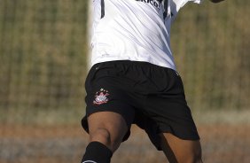 Emerson durante treino do Corinthians que aconteceu esta tarde no CT Joaquim Grava, no Parque Ecológico do Tiete. O time se prepara para o jogo contra o São Paulo, dia 26/06, domingo a tarde, no estádio do Pacaembu, pela 6ª rodada do Brasileirão 2011
