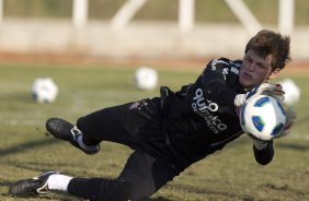 Renan durante treino do Corinthians que aconteceu esta tarde no CT Joaquim Grava, no Parque Ecológico do Tiete. O time se prepara para o jogo contra o São Paulo, dia 26/06, domingo a tarde, no estádio do Pacaembu, pela 6ª rodada do Brasileirão 2011