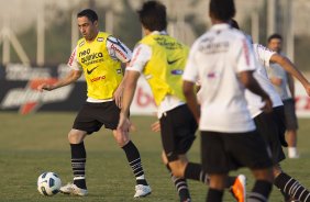 Chicão durante o treino do Corinthians que aconteceu esta tarde no CT Joaquim Grava, no Parque Ecológico do Tiete. O time se prepara para o jogo contra o São Paulo, dia 26/06, domingo a tarde, no estádio do Pacaembu, pela 6ª rodada do Brasileirão 2011