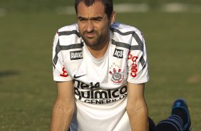 Danilo durante o treino do Corinthians que aconteceu esta tarde no CT Joaquim Grava, no Parque Ecolgico do Tiete. O time se prepara para o jogo contra o So Paulo, dia 26/06, domingo a tarde, no estdio do Pacaembu, pela 6 rodada do Brasileiro 2011