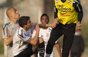Gauther durante o treino do Corinthians que aconteceu esta tarde no CT Joaquim Grava, no Parque Ecológico do Tiete. O time se prepara para o jogo contra o São Paulo, dia 26/06, domingo a tarde, no estádio do Pacaembu, pela 6ª rodada do Brasileirão 2011