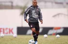 Emerson do durante Treino do Corinthians realizado no Parque Ecolgico
