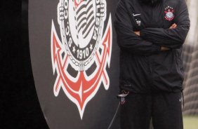 O tcnico Tite do Corinthians durante treino realizado no Parque Ecolgico