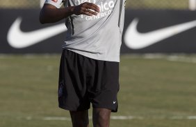 Edenilson que entra no lugar de Paulinho que esta suspenso, durante o treino do Corinthians que aconteceu esta tarde no CT Joaquim Grava, no Parque Ecológico do Tiete. O time se prepara para o jogo contra o Bahia/BA, amanhã, quarta-feira, dia 29/06, no estádio Roberto Santos, o Pituacu, em Salvador, pela 7ª rodada do Brasileirão 2011