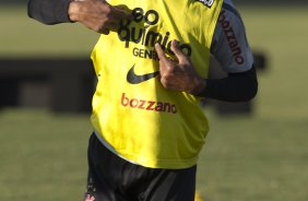 Liedson durante o treino do Corinthians que aconteceu esta tarde no CT Joaquim Grava, no Parque Ecolgico do Tiete. O time se prepara para o jogo contra o Bahia/BA, amanh, quarta-feira, dia 29/06, no estdio Roberto Santos, o Pituacu, em Salvador, pela 7 rodada do Brasileiro 2011