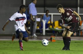 Maranhao e Alex durante a partida entre Bahia/BA x Corinthians, realizada esta noite no estádio Roberto Santos, o Pituacu, pela 7ª rodada do Campeonato Brasileiro de 2011