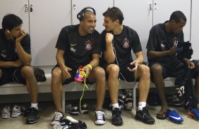 Moradei; Emerson; Alex e Edenilson nos vestiários antes da partida entre Bahia/BA x Corinthians, realizada esta noite no estádio Roberto Santos, o Pituacu, pela 7ª rodada do Campeonato Brasileiro de 2011