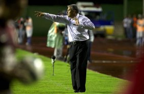 Tite durante a partida entre Bahia/BA x Corinthians, realizada esta noite no estádio Roberto Santos, o Pituacu, pela 7ª rodada do Campeonato Brasileiro de 2011