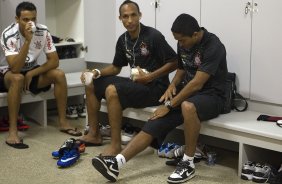 Welder; Liedson e Jorge Henrique nos vestirios antes da partida entre Bahia/BA x Corinthians, realizada esta noite no estdio Roberto Santos, o Pituacu, pela 7 rodada do Campeonato Brasileiro de 2011