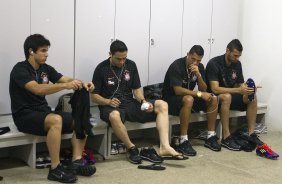 Willian; Chicão; Ralf e Leandro Castán nos vestiários antes da partida entre Bahia/BA x Corinthians, realizada esta noite no estádio Roberto Santos, o Pituacu, pela 7ª rodada do Campeonato Brasileiro de 2011