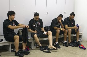 Willian; Chico; Ralf e Leandro Castn nos vestirios antes da partida entre Bahia/BA x Corinthians, realizada esta noite no estdio Roberto Santos, o Pituacu, pela 7 rodada do Campeonato Brasileiro de 2011