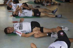 Alex durante o treino do Corinthians que aconteceu esta manhã na praia de Stella Maris, em Salvador. O time se prepara para o jogo contra o Vasco da Gama, quarta-feira, dia 06/07, no estádio do Pacaembu, pela 8ª rodada do Brasileirão 2011