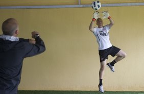 Mauri Lima e Julio Cesar durante o treino do Corinthians que aconteceu esta manhã na praia de Stella Maris, em Salvador. O time se prepara para o jogo contra o Vasco da Gama, quarta-feira, dia 06/07, no estádio do Pacaembu, pela 8ª rodada do Brasileirão 2011