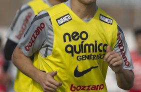 Alex durante o treino do Corinthians que aconteceu esta manhã no CT Joaquim Grava, no Parque Ecológico do Tiete. O time se prepara para o jogo contra o Vasco da Gama, dia 06/07, quarta-feira, a noite, no estádio do Pacaembu, pela 8ª rodada do Brasileirão 2011