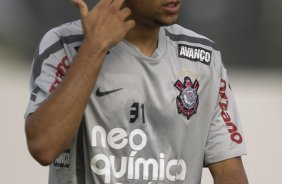 Welder durante o treino do Corinthians que aconteceu esta manhã no CT Joaquim Grava, no Parque Ecológico do Tiete. O time se prepara para o jogo contra o Vasco da Gama, dia 06/07, quarta-feira, a noite, no estádio do Pacaembu, pela 8ª rodada do Brasileirão 2011