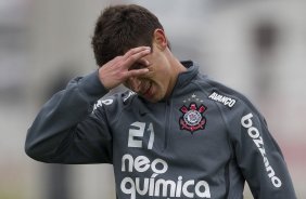 Alex durante o treino do Corinthians que aconteceu esta tarde no CT Joaquim Grava, no Parque Ecolgico do Tiete. O time se prepara para o jogo contra o Vasco da Gama, dia 06/07, quarta-feira, a noite, no estdio do Pacaembu, pela 8 rodada do Brasileiro 2011