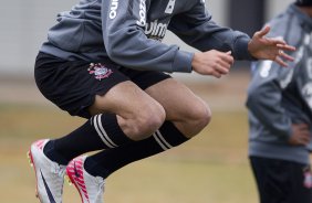 Leandro Castn durante o treino do Corinthians que aconteceu esta tarde no CT Joaquim Grava, no Parque Ecolgico do Tiete. O time se prepara para o jogo contra o Vasco da Gama, dia 06/07, quarta-feira, a noite, no estdio do Pacaembu, pela 8 rodada do Brasileiro 2011