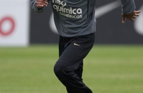 Liedson durante o treino do Corinthians que aconteceu esta tarde no CT Joaquim Grava, no Parque Ecolgico do Tiete. O time se prepara para o jogo contra o Vasco da Gama, dia 06/07, quarta-feira, a noite, no estdio do Pacaembu, pela 8 rodada do Brasileiro 2011