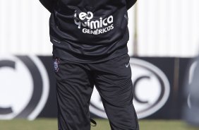 Tite durante o treino do Corinthians que aconteceu esta manh no CT Joaquim Grava, no Parque Ecolgico do Tiete. O time se prepara para o jogo contra o Atltico-GO, dia 10/07, domingo a tarde, no estdio Serra Dourada, pela 9 rodada do Brasileiro 2011