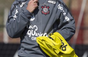 Willian durante o treino do Corinthians que aconteceu esta manh no CT Joaquim Grava, no Parque Ecolgico do Tiete. O time se prepara para o jogo contra o Atltico-GO, dia 10/07, domingo a tarde, no estdio Serra Dourada, pela 9 rodada do Brasileiro 2011