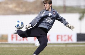 O goleiro Rena durante Treino do Corinthians realizado no CT Joaquim Grava