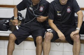 Liedson e Danilo nos vestirios antes da partida entre Botafogo x Corinthians, realizada esta noite no estdio de So Janurio, pela 10 rodada do Campeonato Brasileiro de 2011