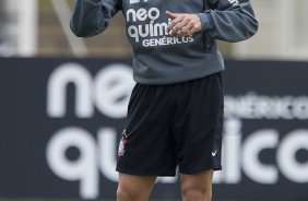 Alex durante o treino do Corinthians esta manh no CT Joaquim Grava, no Parque Ecolgico do Tiete. O time se prepara para o jogo contra o Ava, amanh domingo a tarde, dia 31/07, no estdio da Ressacada, pela 13 rodada do Brasileiro 2011