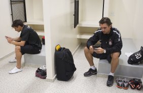 Alex e Paulo André nos vestiários ants da partida entre Corinthians x América-MG, realizada esta noite no estádio do Pacaembu, 14ª rodada do Campeonato Brasileiro de 2011