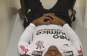 Paulinho nos vestirios ants da partida entre Corinthians x Amrica-MG, realizada esta noite no estdio do Pacaembu, 14 rodada do Campeonato Brasileiro de 2011