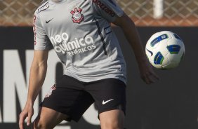 Alex durante o treino do Corinthians esta tarde no CT Joaquim Grava, no Parque Ecolgico do Tiete. O time se prepara para o jogo contra o Atltico-PR, domingo a tarde, dia 07/08, no estdio da Arena da Baixada, pela 15 rodada do Brasileiro 2011