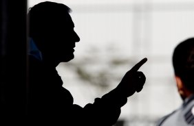 Tite durante o treino do Corinthians esta tarde no CT Joaquim Grava, no Parque Ecolgico do Tiete. O time se prepara para o jogo contra o Atltico-PR, domingo a tarde, dia 07/08, no estdio da Arena da Baixada, pela 15 rodada do Brasileiro 2011