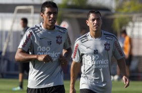 Paulinho e Ralf que voltou da Selecao Brasileira durante o treino do Corinthians esta tarde no CT Joaquim Grava, no Parque Ecolgico do Tiete. O time se prepara para o jogo contra o Cear, domingo a tarde, dia 14/08, no estdio do Pacaembu, pela 16 rodada do Brasileiro 2011