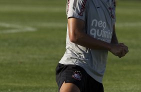 Ramon que entra no lugar de Fabio Santos que foi operado durante o treino do Corinthians esta tarde no CT Joaquim Grava, no Parque Ecolgico do Tiete. O time se prepara para o jogo contra o Cear, domingo a tarde, dia 14/08, no estdio do Pacaembu, pela 16 rodada do Brasileiro 2011