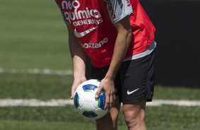Alex durante o treino do Corinthians esta manhã no CT Joaquim Grava, no Parque Ecológico do Tiete. O time se prepara para o jogo contra o Flamengo, quinta-feira a noite, dia 08/09, no estádio do Pacaembu, válida pela 22ª rodada do Brasileirão 2011