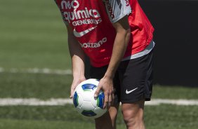 Alex durante o treino do Corinthians esta manh no CT Joaquim Grava, no Parque Ecolgico do Tiete. O time se prepara para o jogo contra o Flamengo, quinta-feira a noite, dia 08/09, no estdio do Pacaembu, vlida pela 22 rodada do Brasileiro 2011