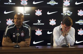 O lutador de MMA, Anderson Silva foi apresentado pelo presidente Andres Sanchez como o mais novo atleta patrocinado pelo Corinthians, após o treino desta manhã no CT Joaquim Grava, no Parque Ecológico do Tiete. O time se prepara para o jogo contra o Flamengo, quinta-feira a noite, dia 08/09, no estádio do Pacaembu, válida pela 22ª rodada do Brasileirão 2011